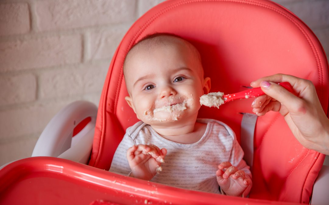 A Mother’s Guide: Introducing Solids to Your Baby